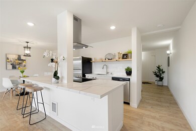 Monaco Villa unit 402B, Mercer Island, WA 98040 - photo 7