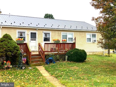 2019 Snyder Rd, Red Lion, PA 17356 - photo 3