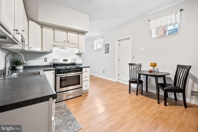 822 S Curley St, Baltimore, MD 21224 - photo 7