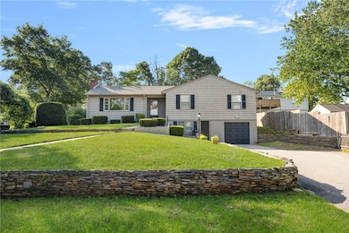 83 Fessenden St, Warwick, RI 02886 - photo 3