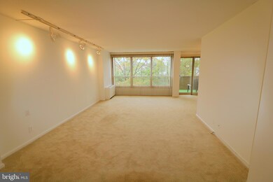 Green Hill Condominiums unit W-513, Wynnewood, PA 19096 - photo 2