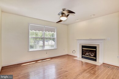 5660 Northton Ct, Woodbridge, VA 22193 - photo 6