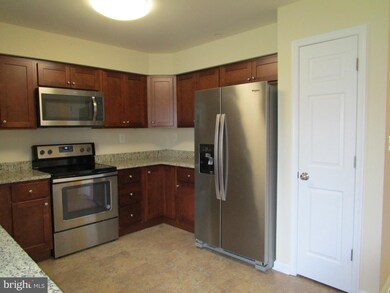 6301 Barnett Ave unit B, Eldersburg, MD 21784 - photo 6