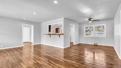 921 Davis St NW, Ardmore, OK 73401 - photo 4