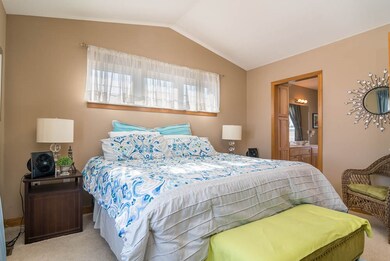 2846 Big Bluestem Pkwy, Fitchburg, WI 53711 - photo 6