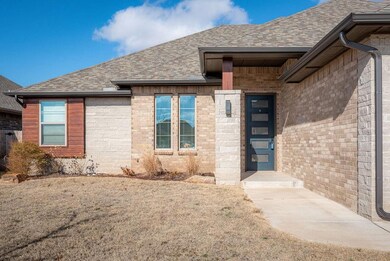 1313 Monterey Dr, Norman, OK 73072 - photo 2