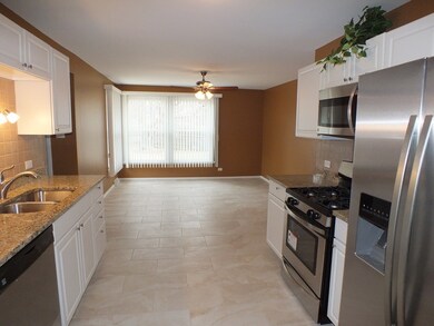 17211 Elm Dr, Hazel Crest, IL 60429 - photo 5