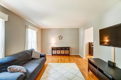 1717 Peardale Rd N, Columbus, OH 43229 - photo 4