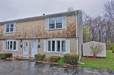 85 Reed St unit 4, Warwick, RI 02886 - photo 2