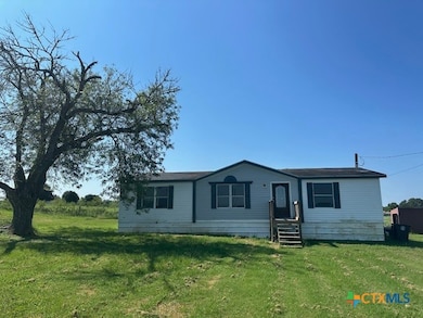 1212 Babylon Ln, Schulenburg, TX 78956 - photo 3