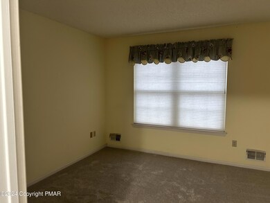 5 Village Cir unit 1103, Stroudsburg, PA 18360 - photo 6