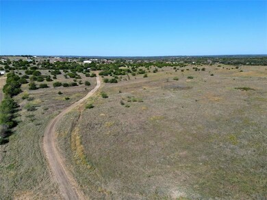 125 Thomas Len Rd, Azle, TX 76020 - photo 6