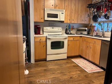 601 N Kirby St unit 287, Hemet, CA 92545 - photo 7