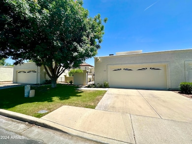 1851 E Vinedo Ln, Tempe, AZ 85284 - photo 2