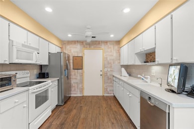 4637 Willow Wood Cir unit 44, Sarasota, FL 34241 - photo 7