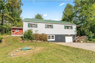 1331 Rabel Mountain Rd, Charleston, WV 25309 - photo 2