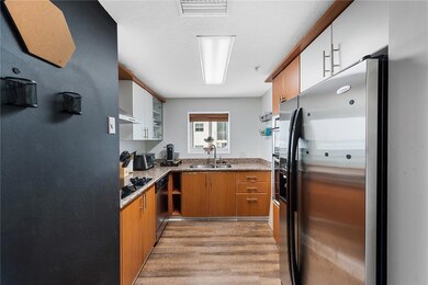 170 SE 14th St unit 1604, Miami, FL 33131 - photo 6