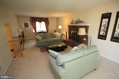 9 Woodhollow Rd, Princeton Junction, NJ 08550 - photo 4