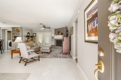 1905 Winding Creek Dr, Pearland, TX 77581 - photo 4