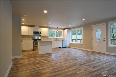 6161 E Grapeview Loop Rd, Allyn, WA 98524 - photo 3