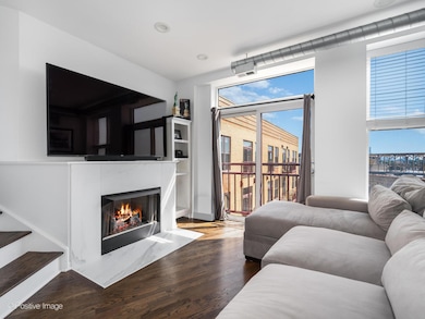 60657 Lofts Condominiums unit 418, Chicago, IL 60657 - photo 5