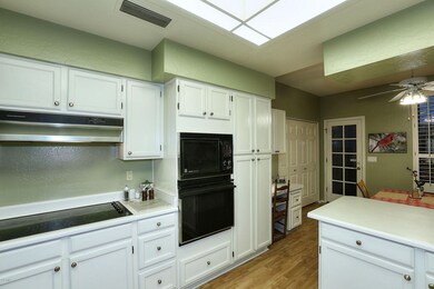 Night-Kitchen3