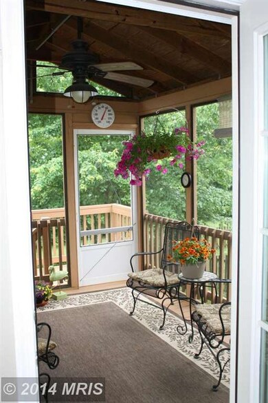 6810 S Dewey Ct, Fredericksburg, VA 22407 - photo 4