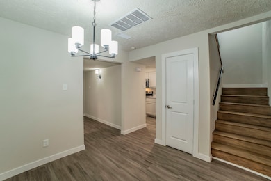 76 E Mountain Creek Dr, Grand Prairie, TX 75052 - photo 6