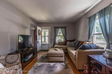 francisliving(1of1)