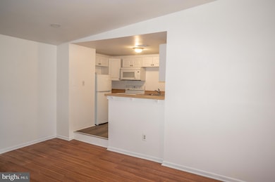 Clock Towers unit 413, Lancaster, PA 17603 - photo 5