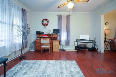 819 Maple Ave, Findlay, OH 45840 - photo 5