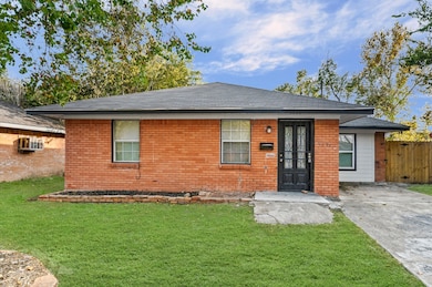 3034 Akard St, Houston, TX 77051 - photo 7