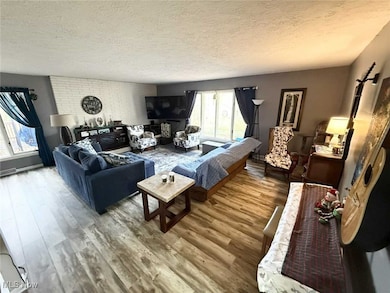 6424 Walrath Cir, Ashtabula, OH 44004 - photo 5