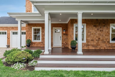 957 Peconic Bay Blvd, Jamesport, NY 11947 - photo 4