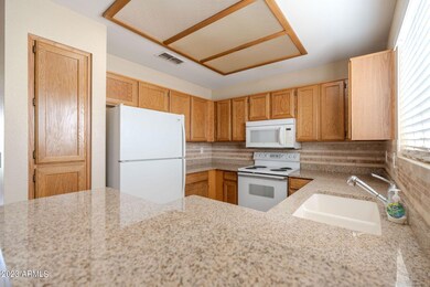 2985 N Oregon St unit 4, Chandler, AZ 85225 - photo 5