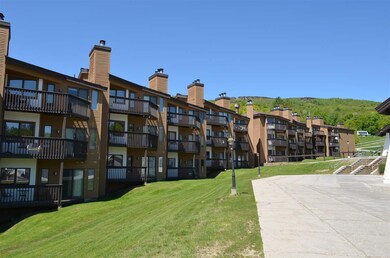 318 Mountain Rd unit A-304, Ludlow, VT 05149 - photo 3