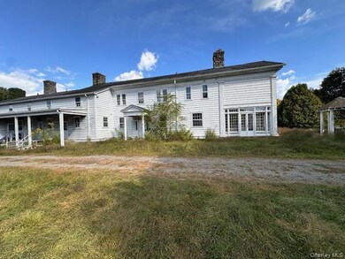 2261 Salt Point Turnpike unit 22, Clinton Corners, NY 12514 - photo 2