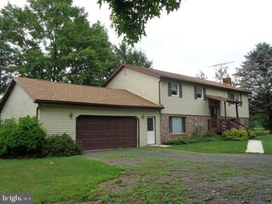 24 Barn Dr, New Bloomfield, PA 17068 - photo 3