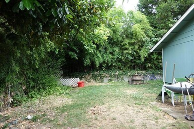 1030 NW Hillside Dr, Grants Pass, OR 97526 - photo 4