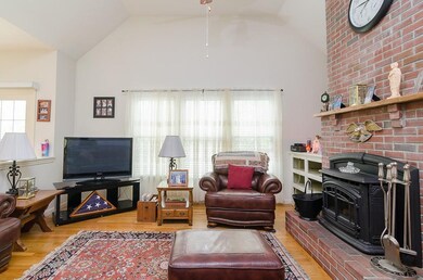 248 Valley St, Pembroke, MA 02359 - photo 3