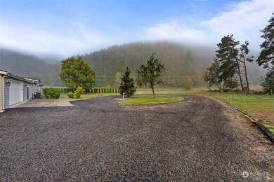1358 Hining Rd, Winlock, WA 98596 - photo 4