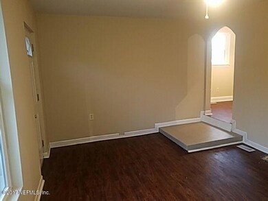 216 Regalwood Dr, Jacksonville, NC 28546 - photo 2