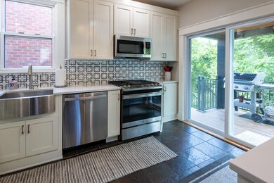 386LindenAveSouthgate-13