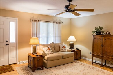 313 Laurel Estates Dr, Walhalla, SC 29691 - photo 5