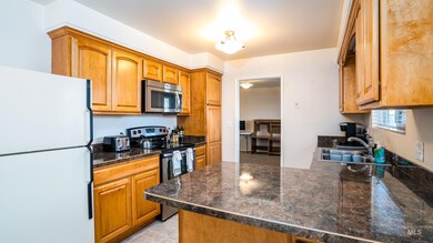 2360 Burton Ave, Burley, ID 83318 - photo 2