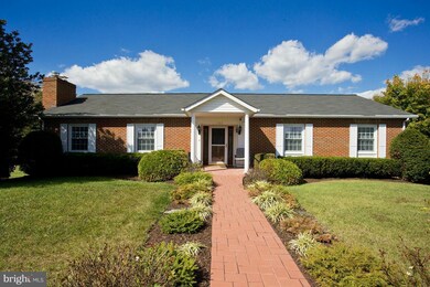 106 Sharon Dr, Winchester, VA 22602 - photo 2