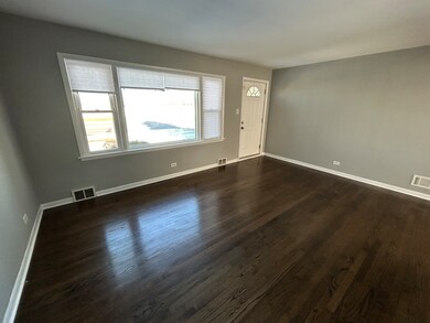 717 E 154th St, South Holland, IL 60473 - photo 4