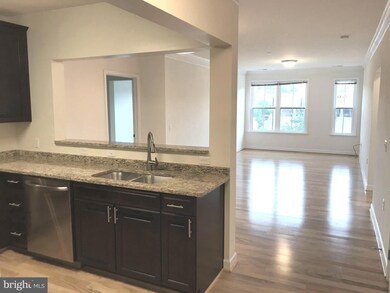 Dominion Heights unit 202, Arlington, VA 22207 - photo 3