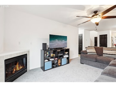 19153 SE Yamhill St unit 21, Portland, OR 97233 - photo 5