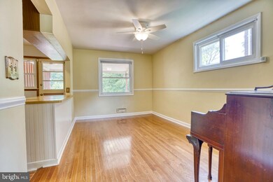 3325 Orlando Ave, Parkville, MD 21234 - photo 6